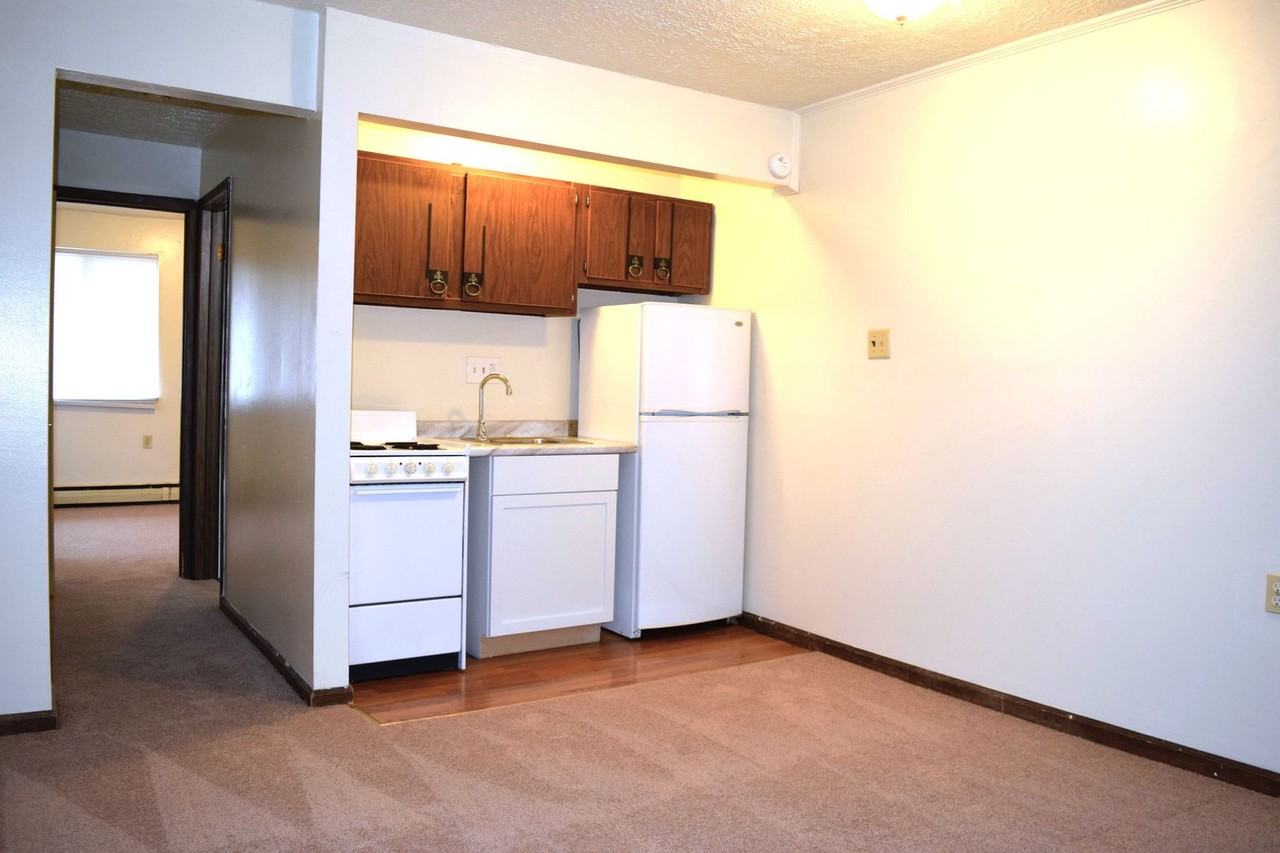 Jefferson Trace Apartments - Photo 2 of 12