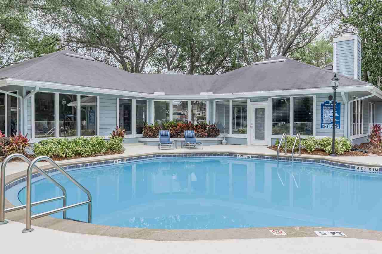 33 East - Photo 6 of 50