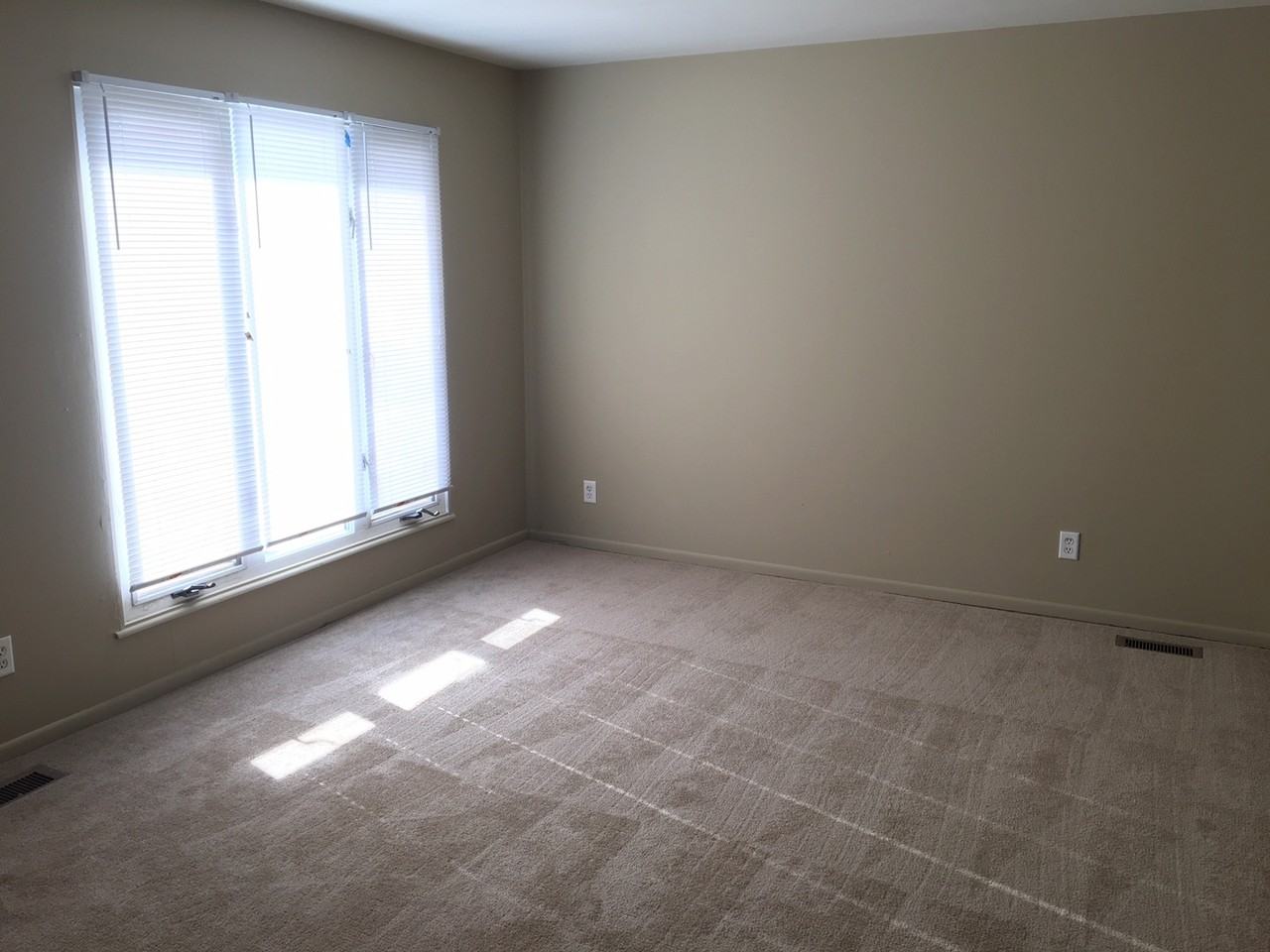 1314 Dillon Dr - Photo 2 of 8