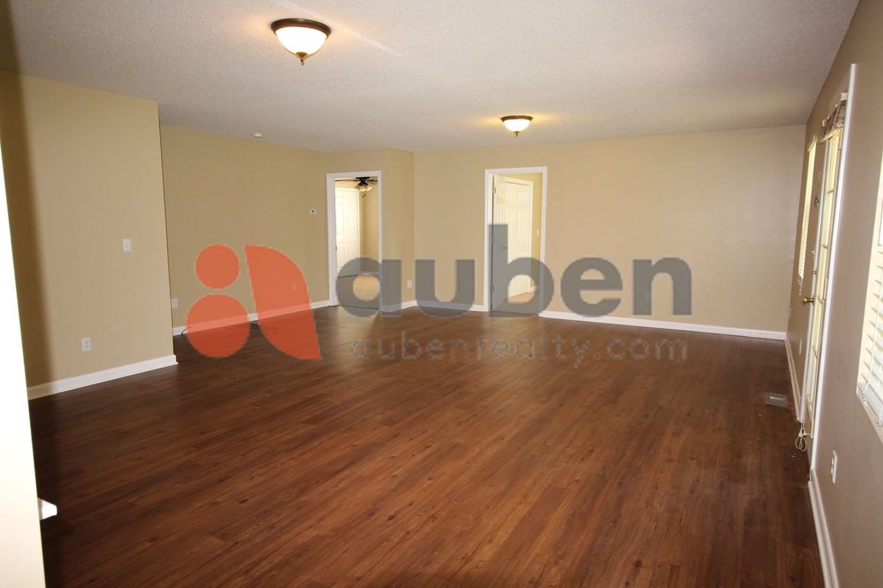 6250 W Highway 136 - Photo 3 of 13