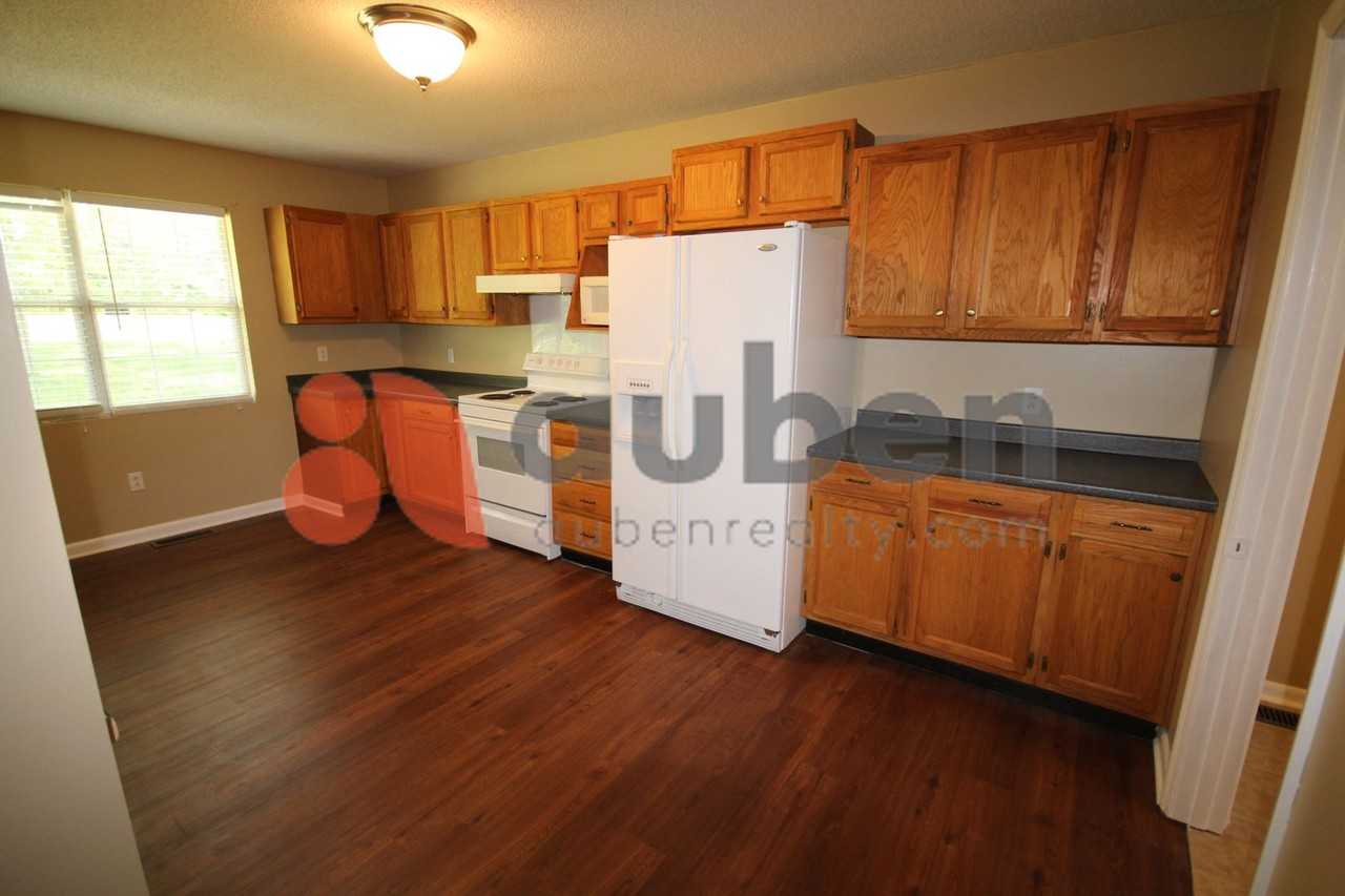 6250 W Highway 136 - Photo 4 of 13