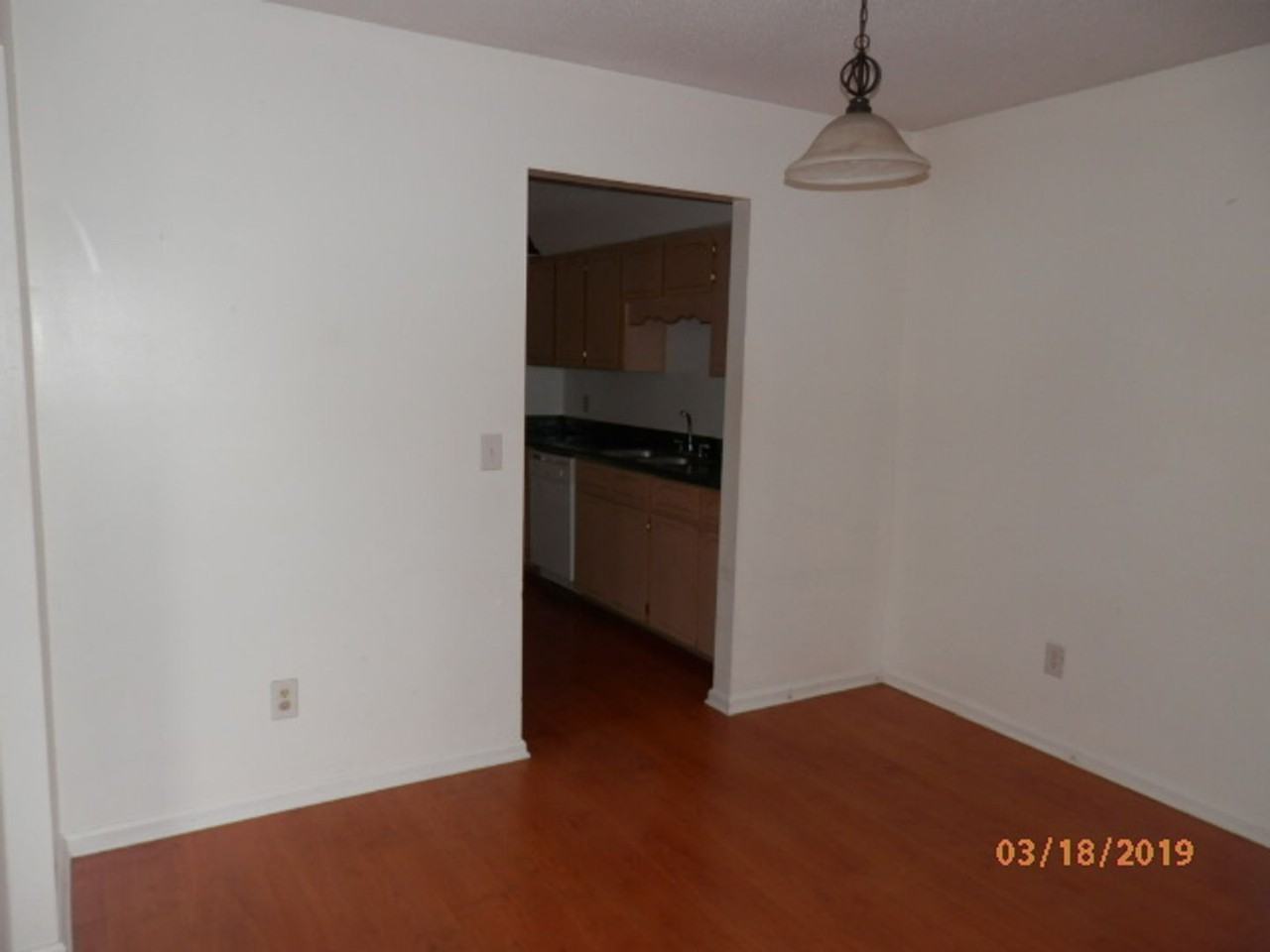 1616 Seneca Ln - Photo 3 of 12