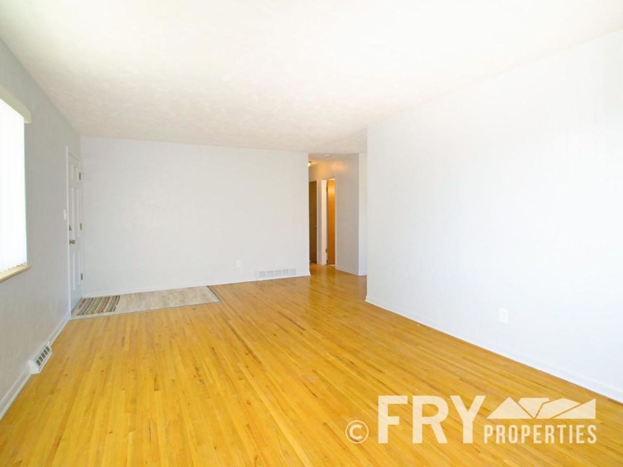 941 W 79th Pl - Photo 5 of 26