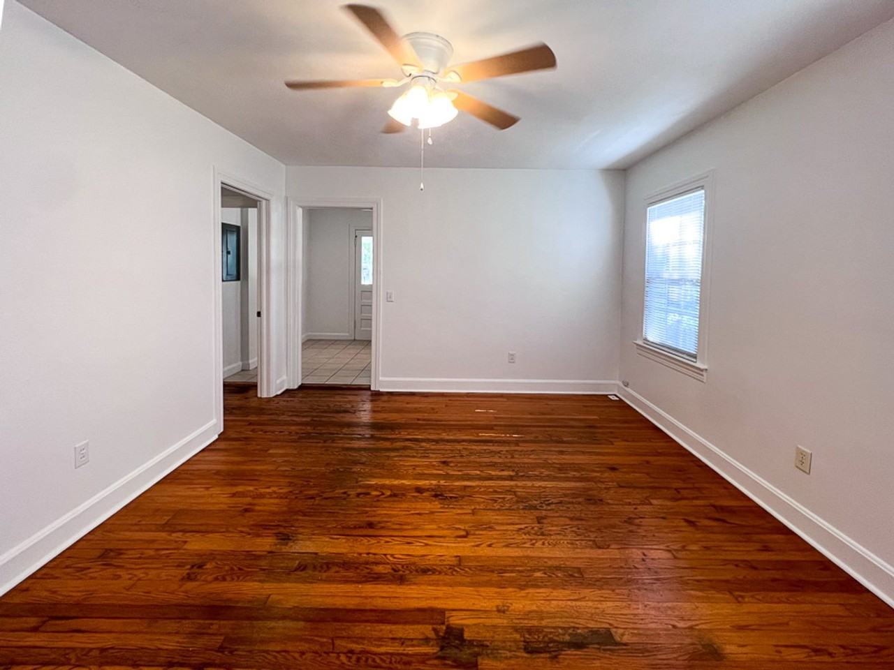 6075 Avenue J - Photo 3 of 27