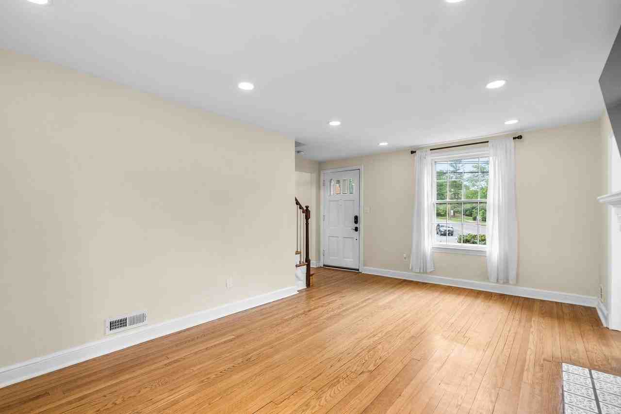 2200 Windham Ln - Photo 5 of 41