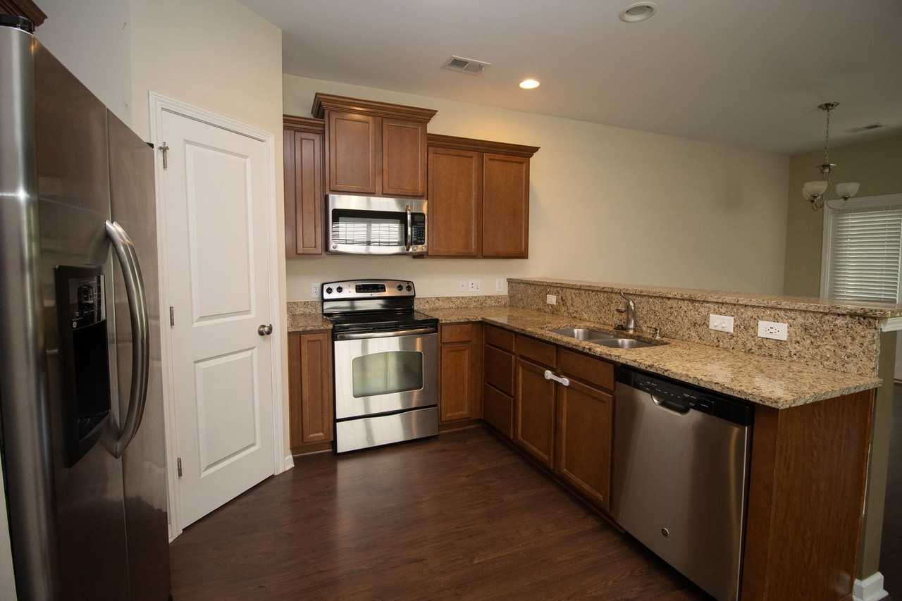 106 Shumard Oak Ct - Photo 5 of 28