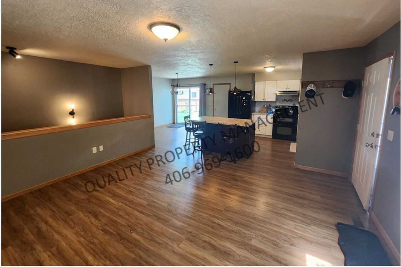 3565 Rosebud Dr - Photo 3 of 35