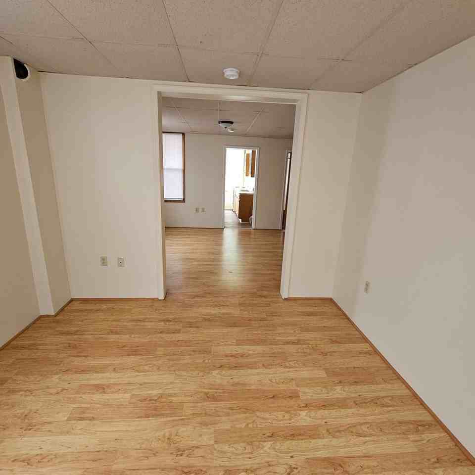 409 George St - Photo 4 of 9