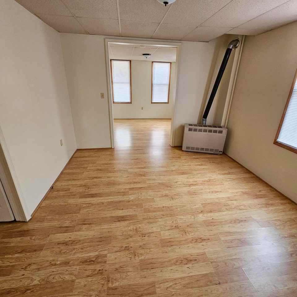 409 George St - Photo 5 of 9