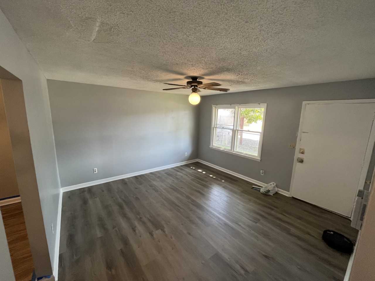 812 West Maplewood Street #C - Photo 2 of 10