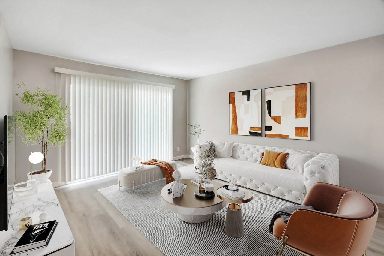 La Scala Apartments - Photo 7 of 15