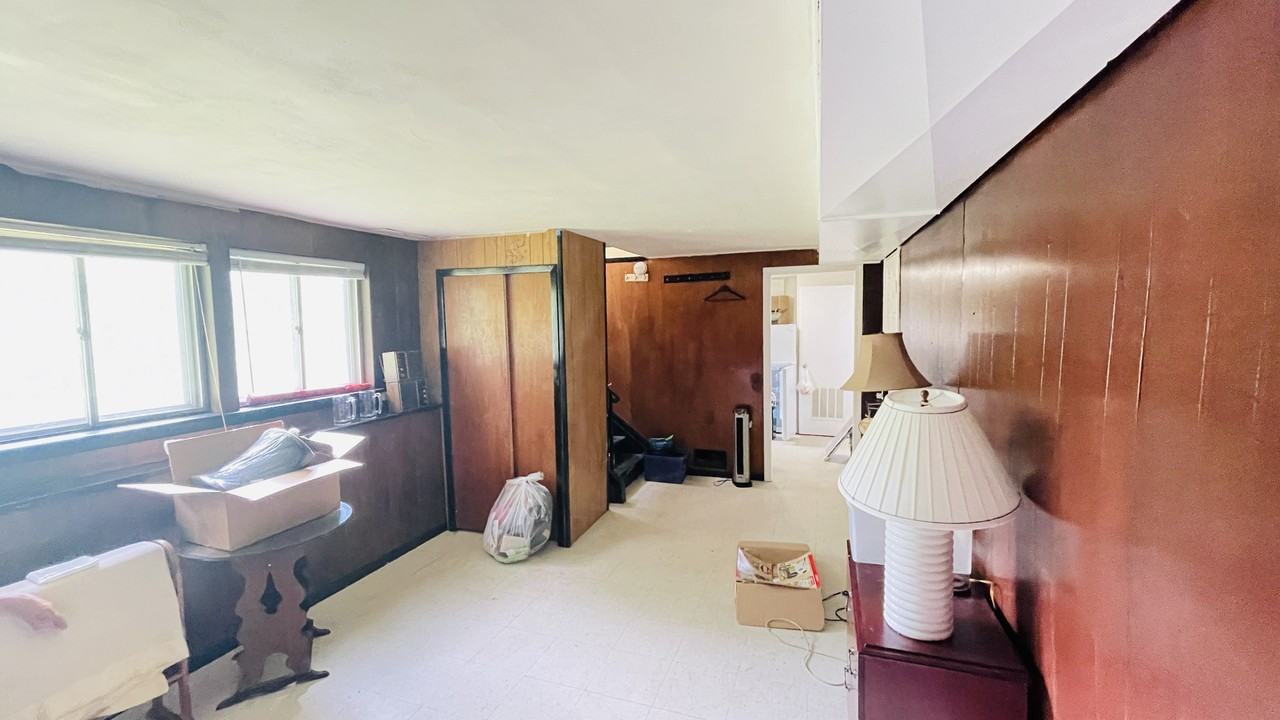 2203 Race Avenue - Photo 3 of 6