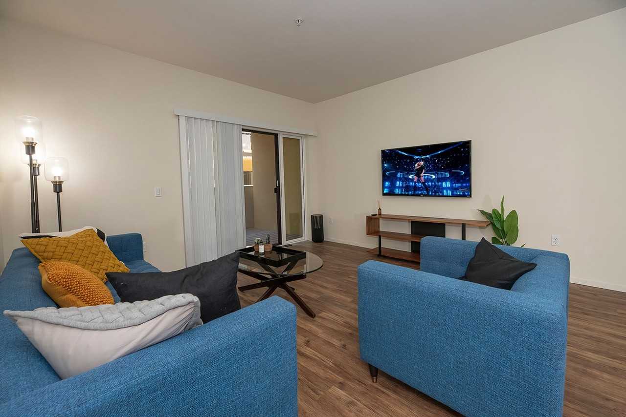 512 El Cerrito Plaza - Photo 6 of 19