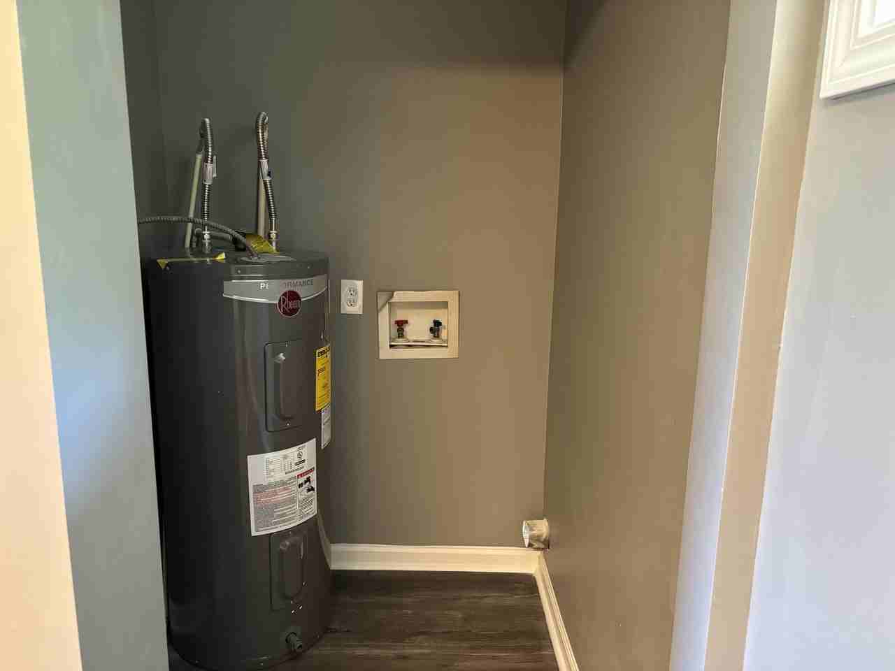 914 Corder Road2 Bdrm 1 Bath #A - Photo 7 of 11