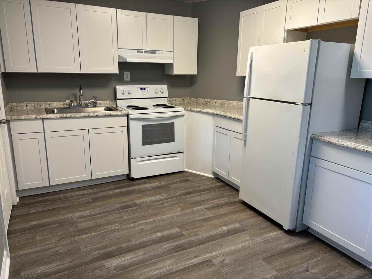 914 Corder Road2 Bdrm 1 Bath #A - Photo 3 of 11