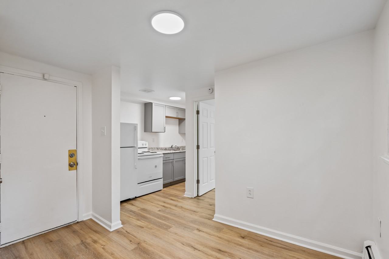 441 - 443 - 445 Library Street - 445 #445APT6 - Photo 3 of 16