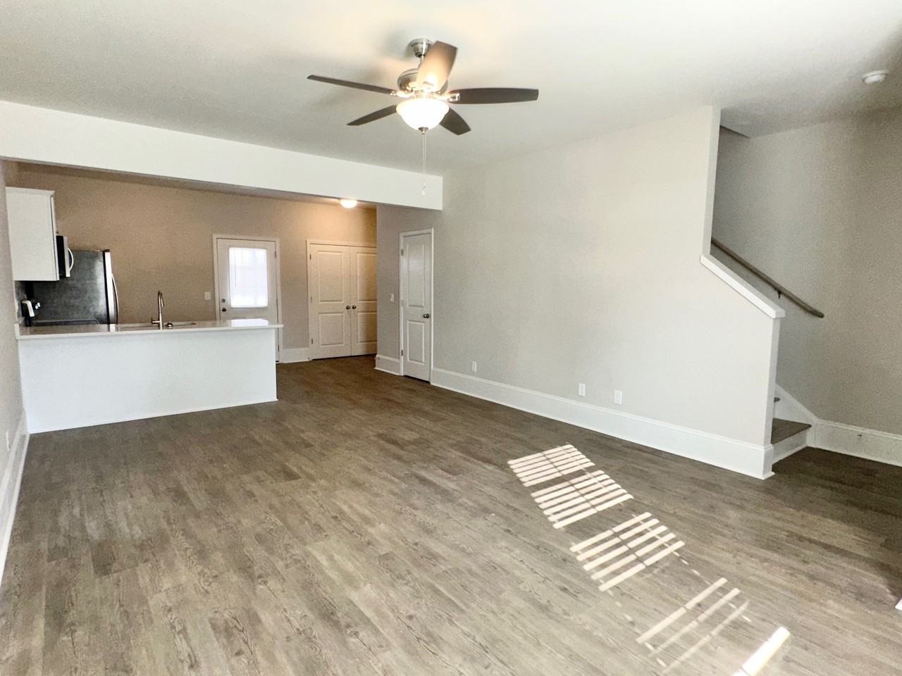 447 3rd Loop Rd #447 - Photo 4 of 30