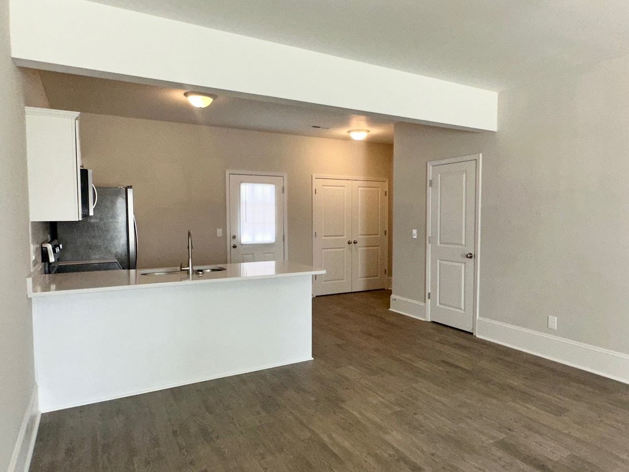 447 3rd Loop Rd #447 - Photo 5 of 30