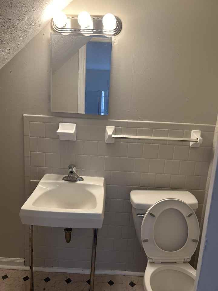 1110 Allen Dr #1110 - Photo 5 of 8