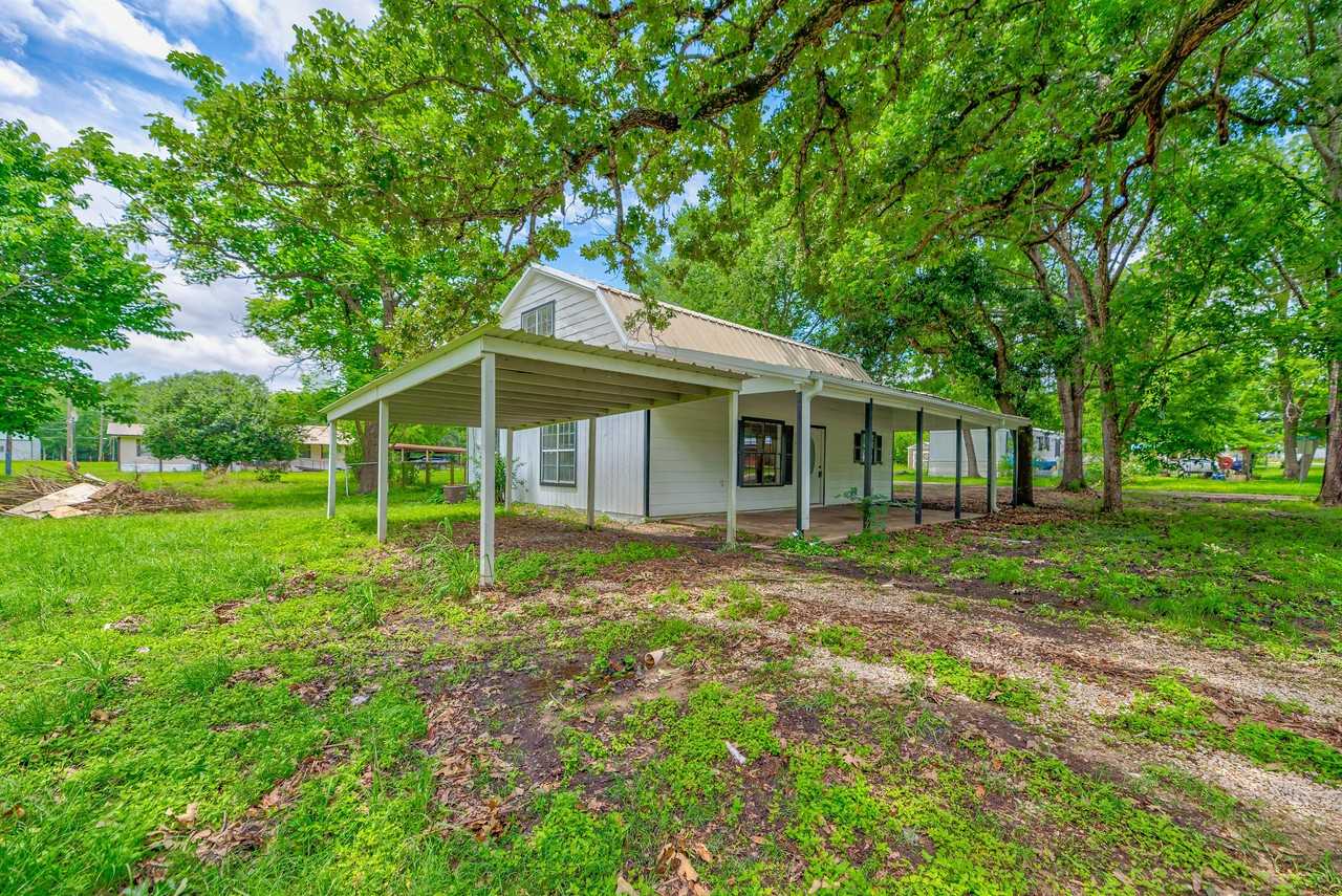 428 Lakewood Dr #1 - Photo 4 of 10