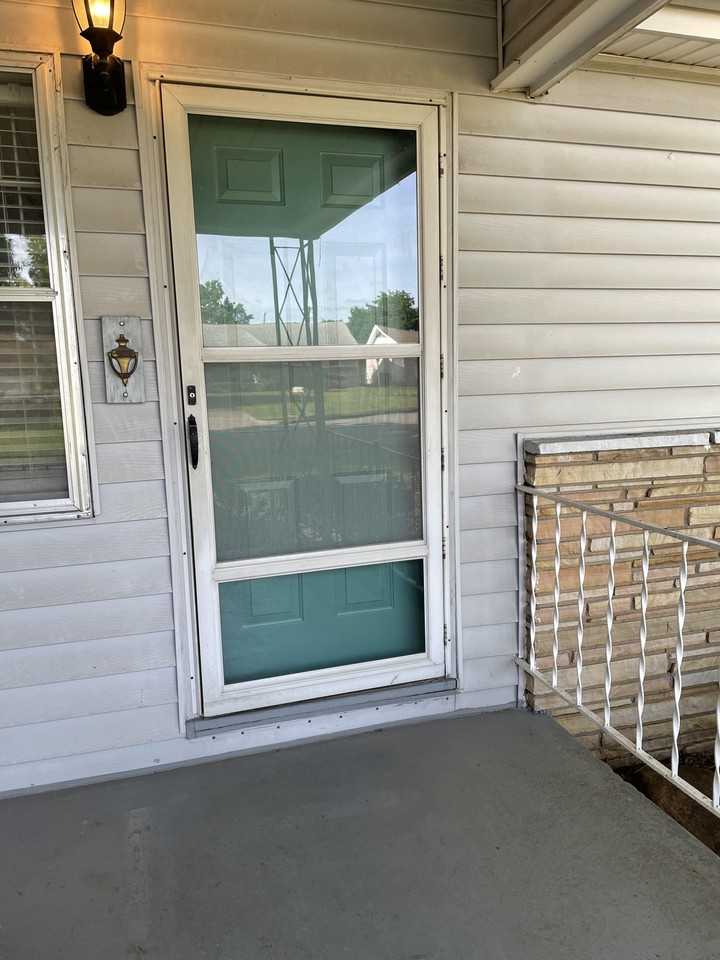 804 West Iola Place - Photo 5 of 28