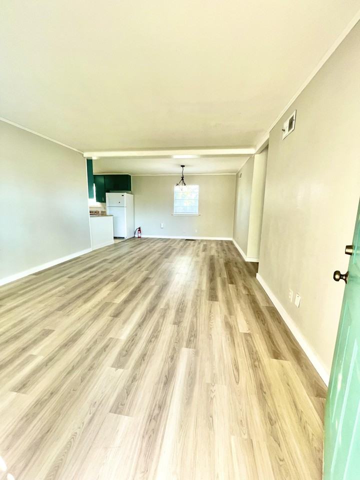 804 West Iola Place - Photo 6 of 28
