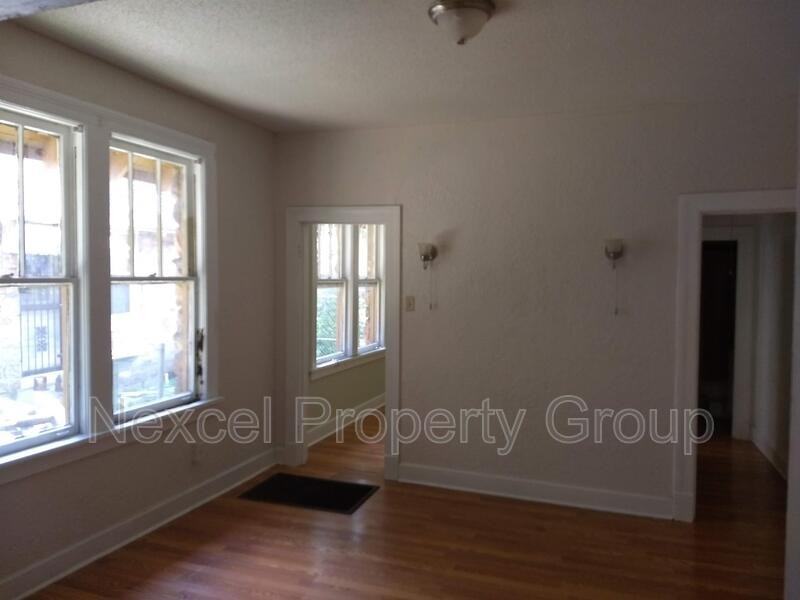 785 E Parkway S #1 - Photo 4 of 5