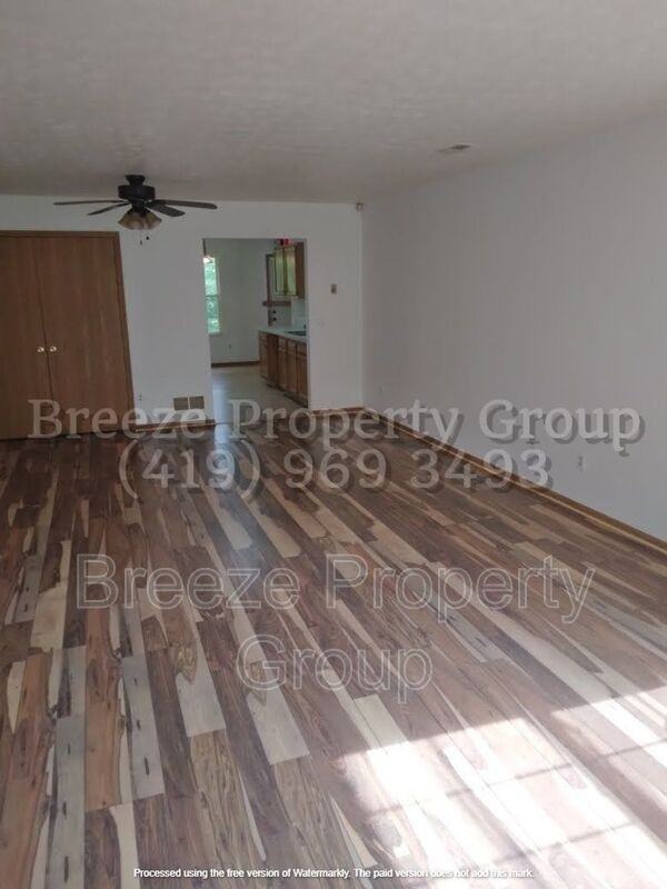 546 Breaden St - Photo 2 of 7