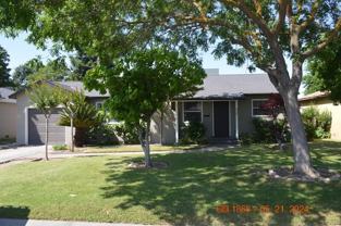 930 S Rose St - Photo 1 of 1