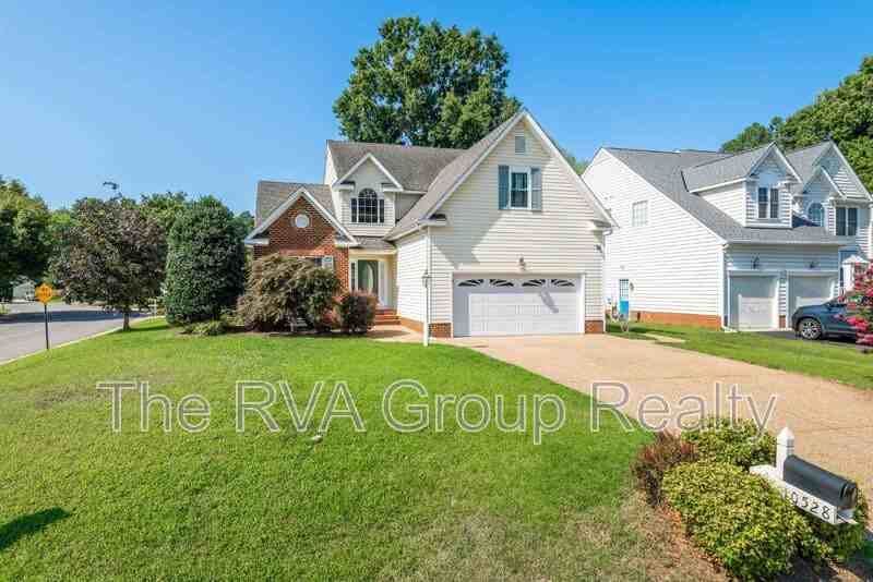 10528 Runnymeade Dr - Photo 2 of 50