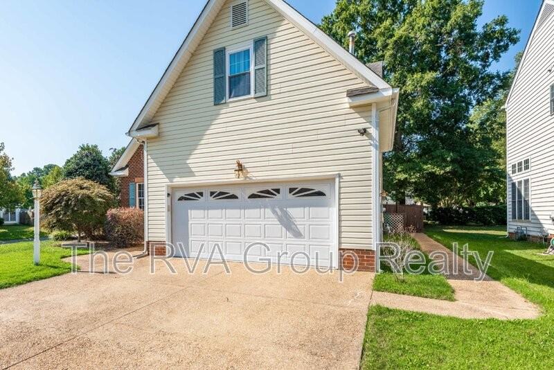 10528 Runnymeade Dr - Photo 5 of 50