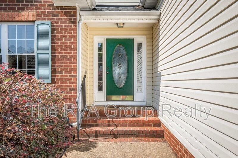 10528 Runnymeade Dr - Photo 6 of 50