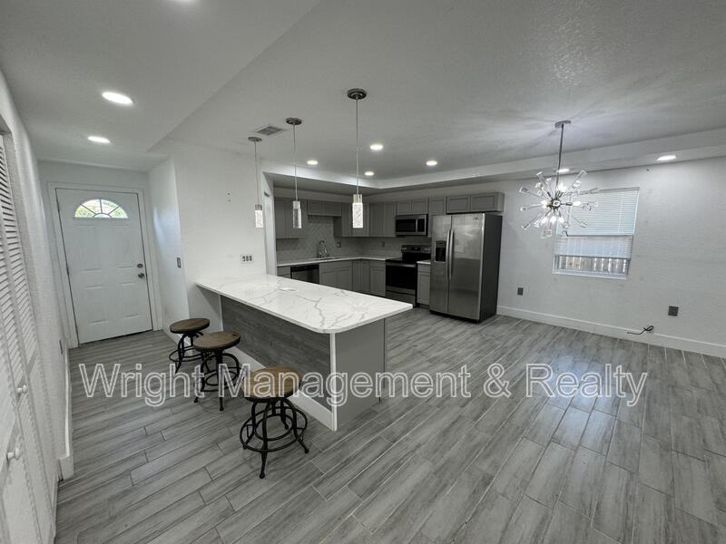 6781 69th Ave N - Photo 5 of 20