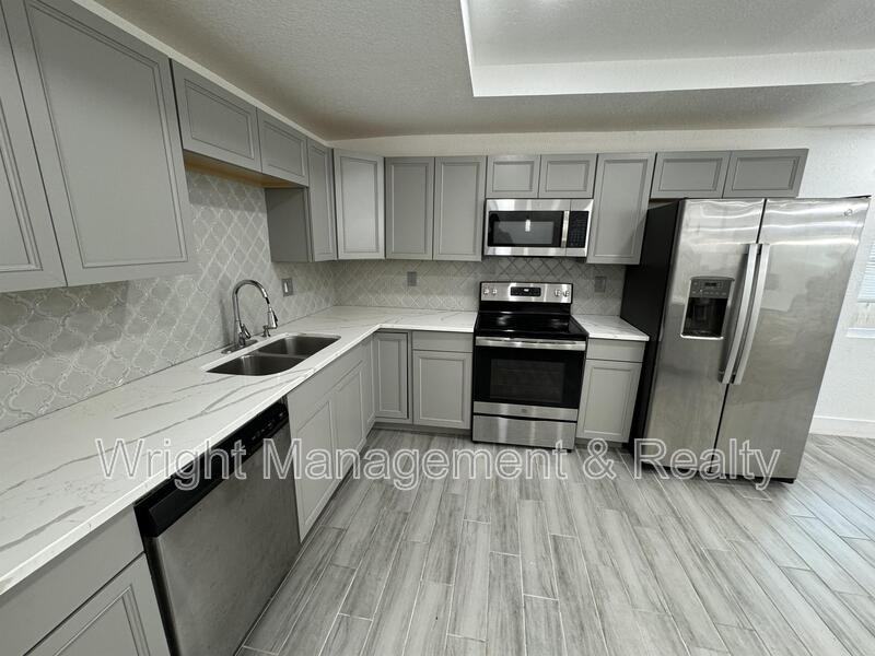 6781 69th Ave N - Photo 7 of 20