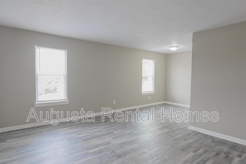 144 Conifer Dr - Photo 5 of 22