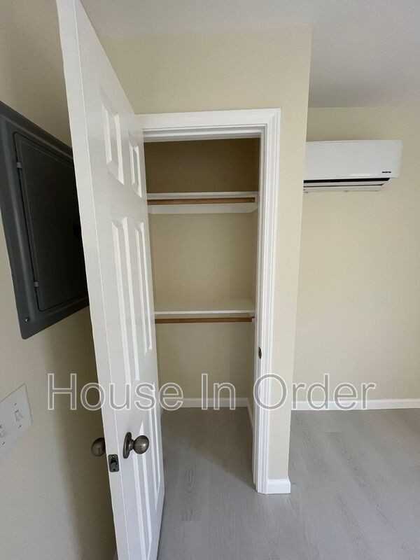 305 8th Ave E #101 - Photo 4 of 5