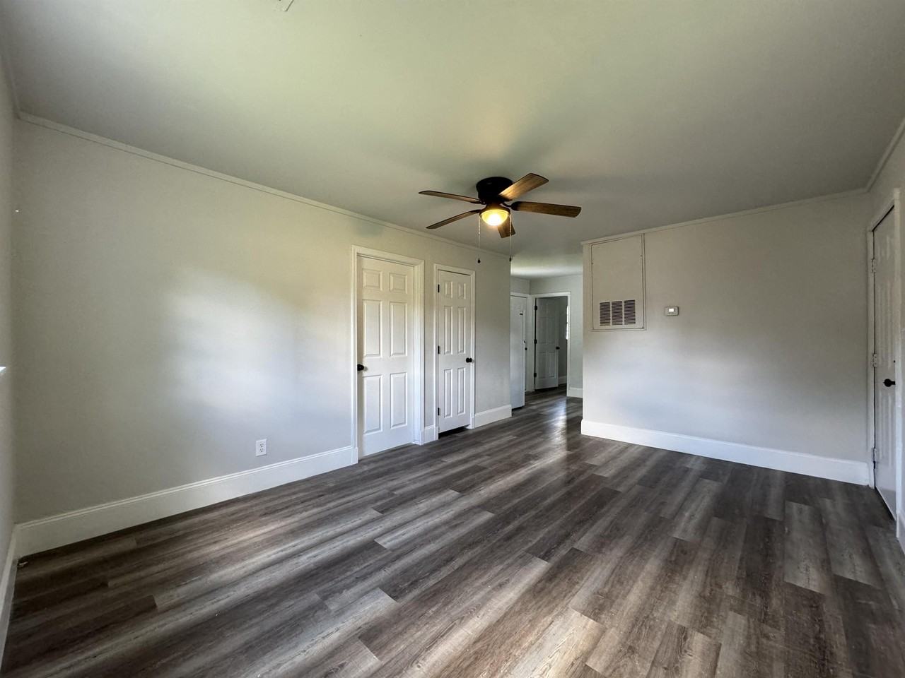 3016B Briargate Dr #1 - Photo 2 of 7