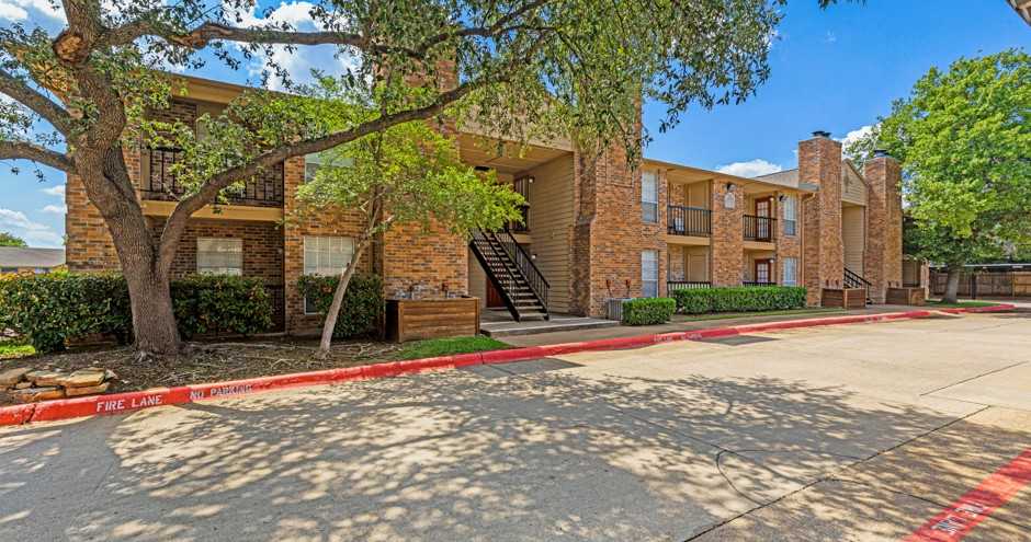 Parc Plaza Apartments - Photo 6 of 43