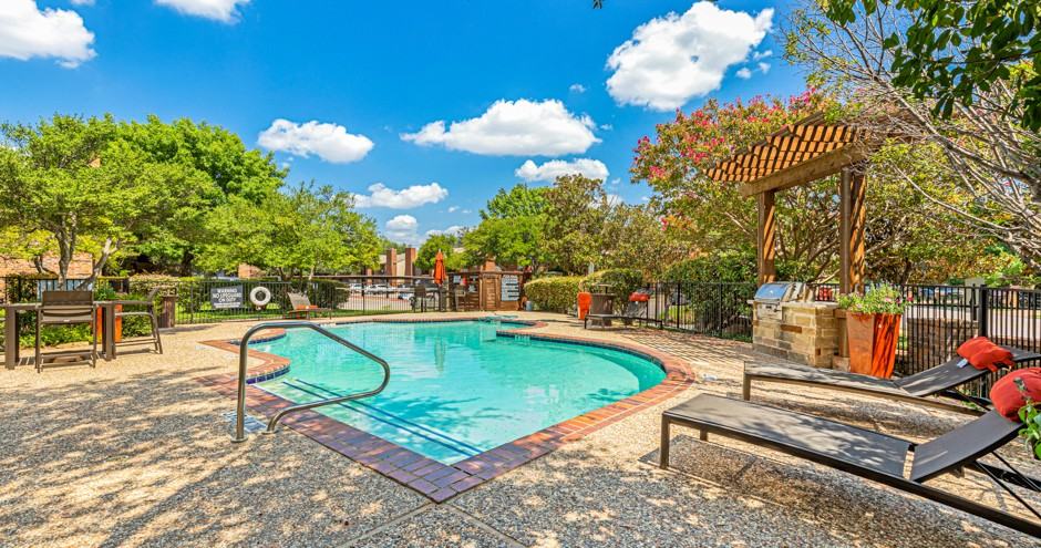 Parc Plaza Apartments - Photo 4 of 46