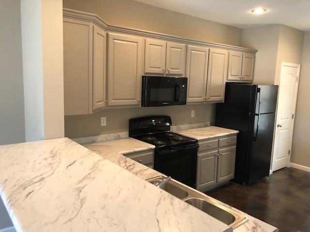 SAV3 - Photo 4 of 50