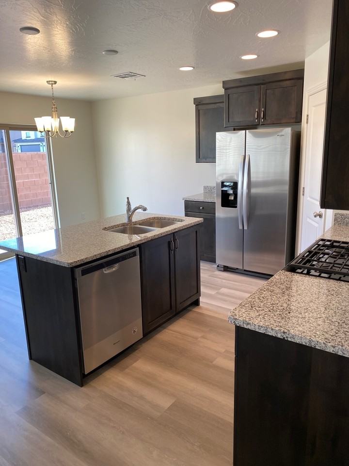 F - 3261 S. Fossil Hills Dr. - BH - Photo 3 of 21