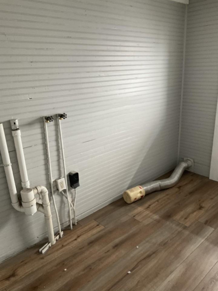 203-205 Ash St - Photo 4 of 7