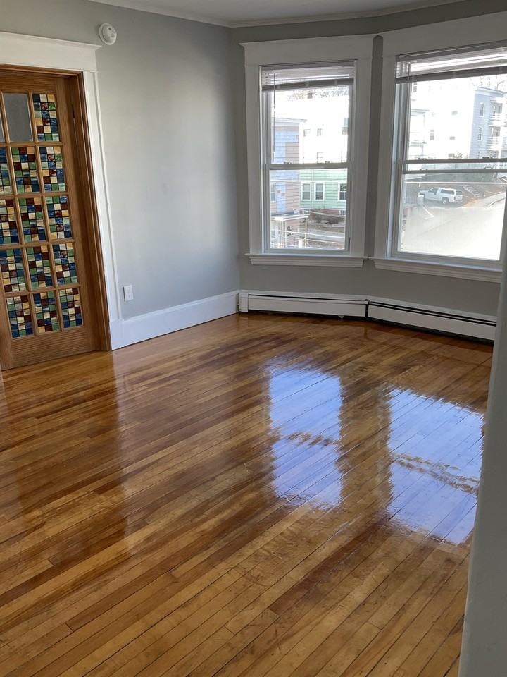 203-205 Ash St - Photo 6 of 7