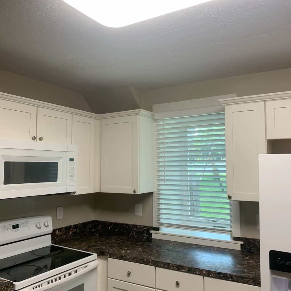 415 "B" S. Oak St. - Photo 4 of 16