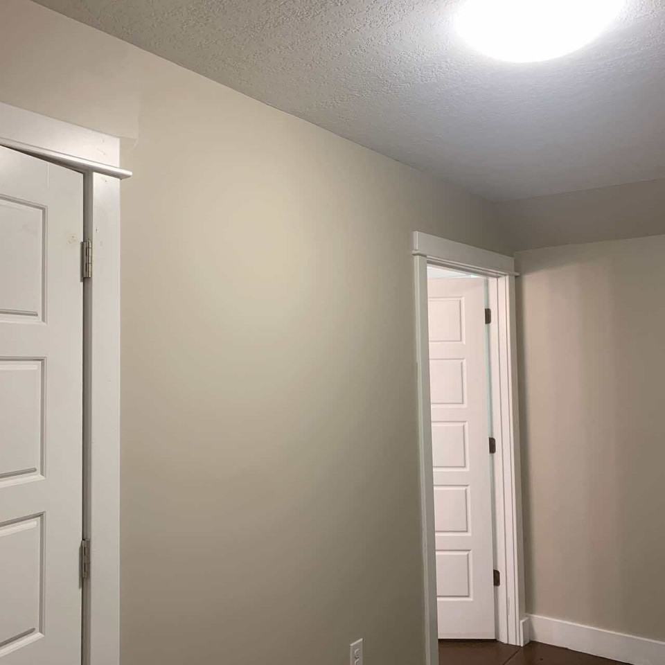 415 "B" S. Oak St. - Photo 7 of 16