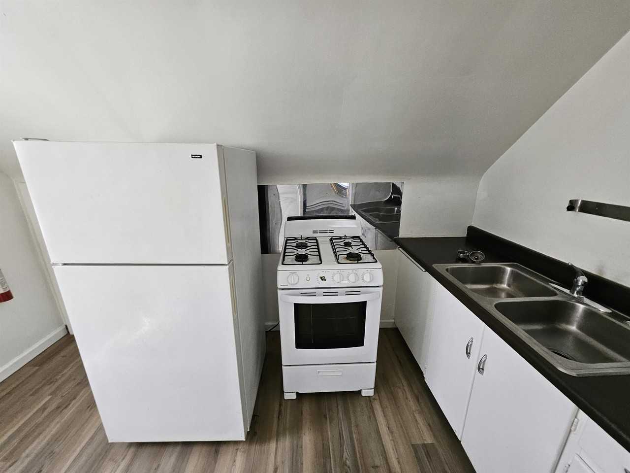 Mahoning/Whitney Avenue (1501 - Photo 3 of 7