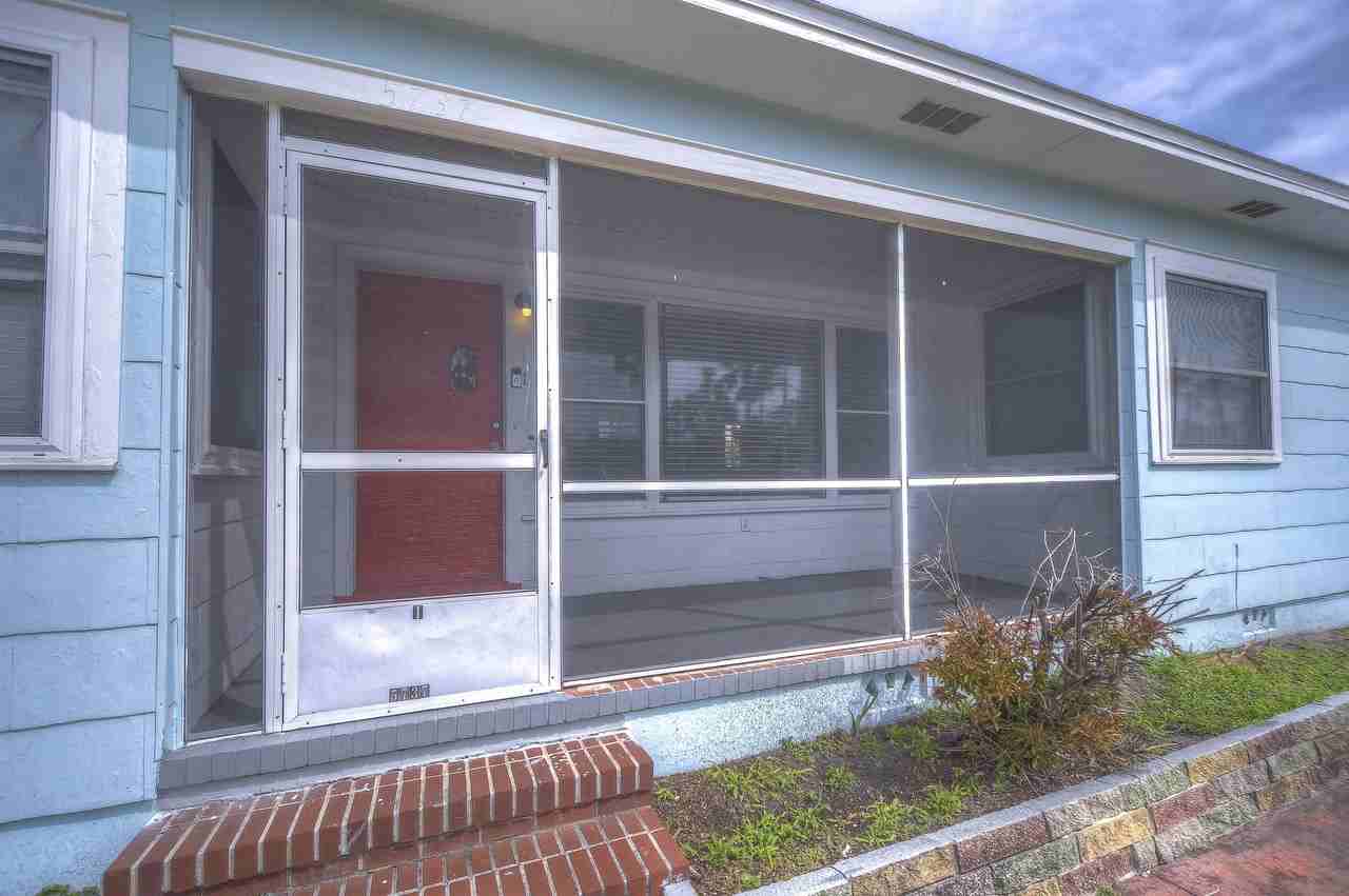 5737 Shore Blvd S - Photo 2 of 31