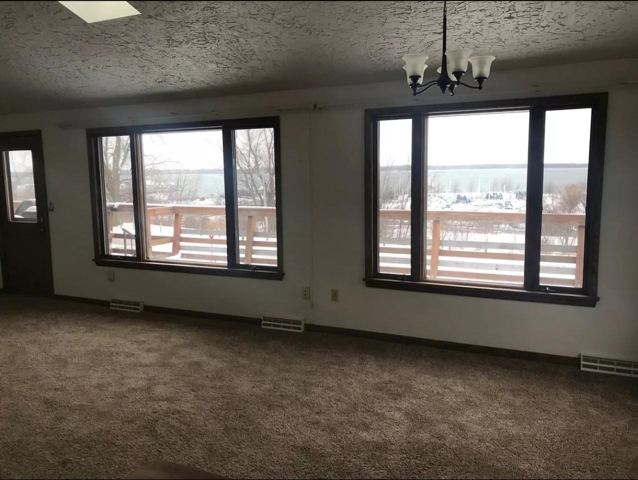 726 West 2nd Street - Photo 3 of 4