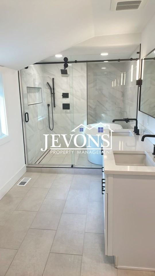 15518 Ne 59th St - Photo 5 of 23