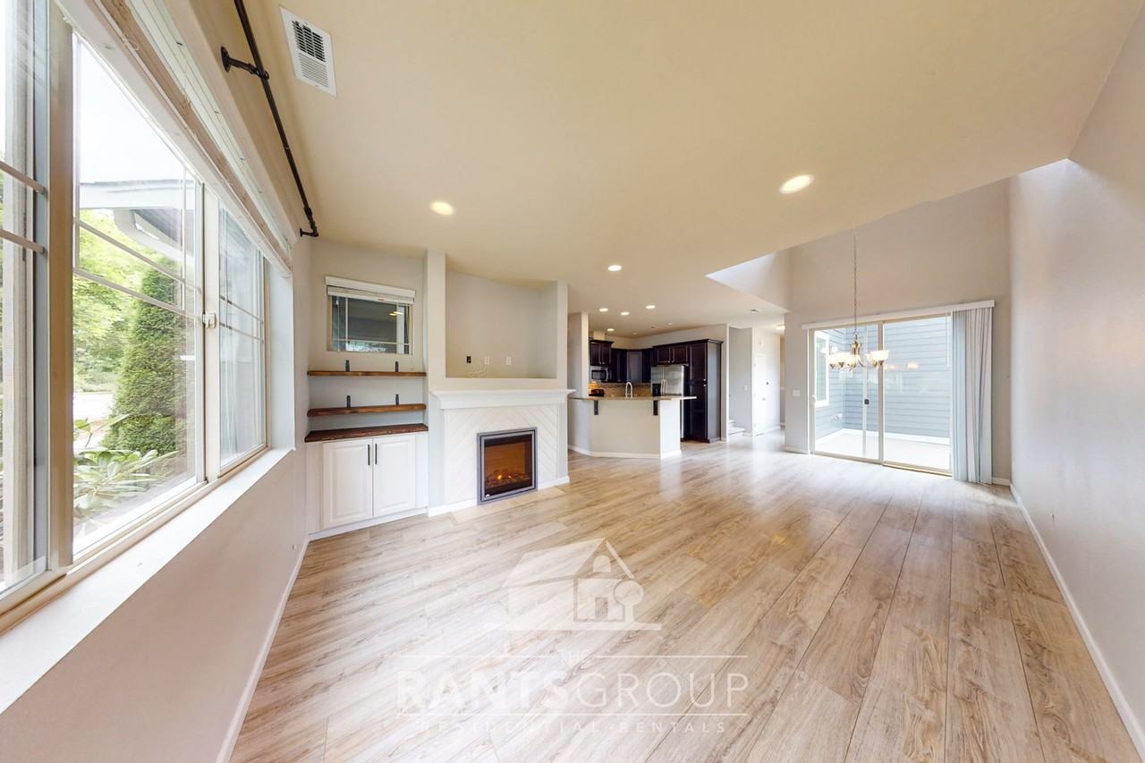4615 Greenwood Dr Sw - Photo 4 of 30